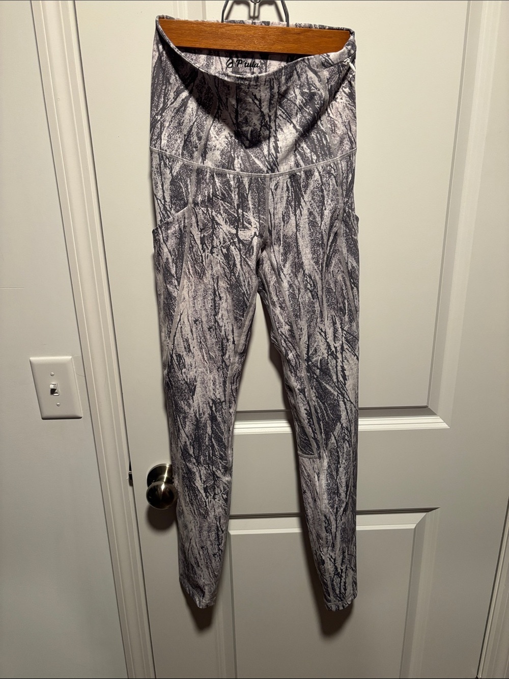 P'tula Gray camo High Waist Leggings